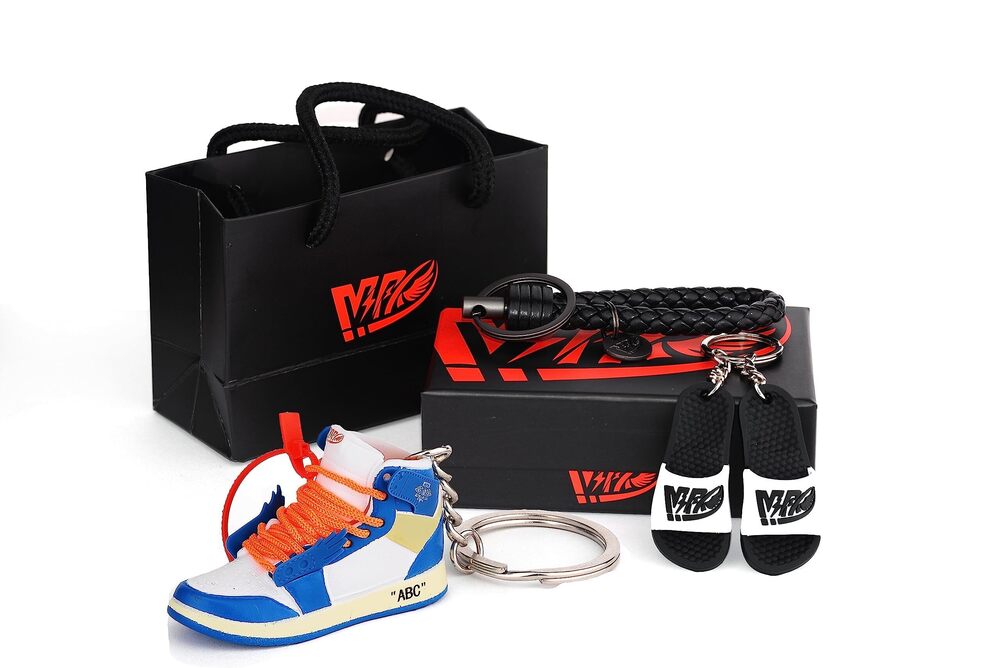 1406 Mini Basketball Sneaker Keychain 3D Stereo Model Shoes Shoe Model